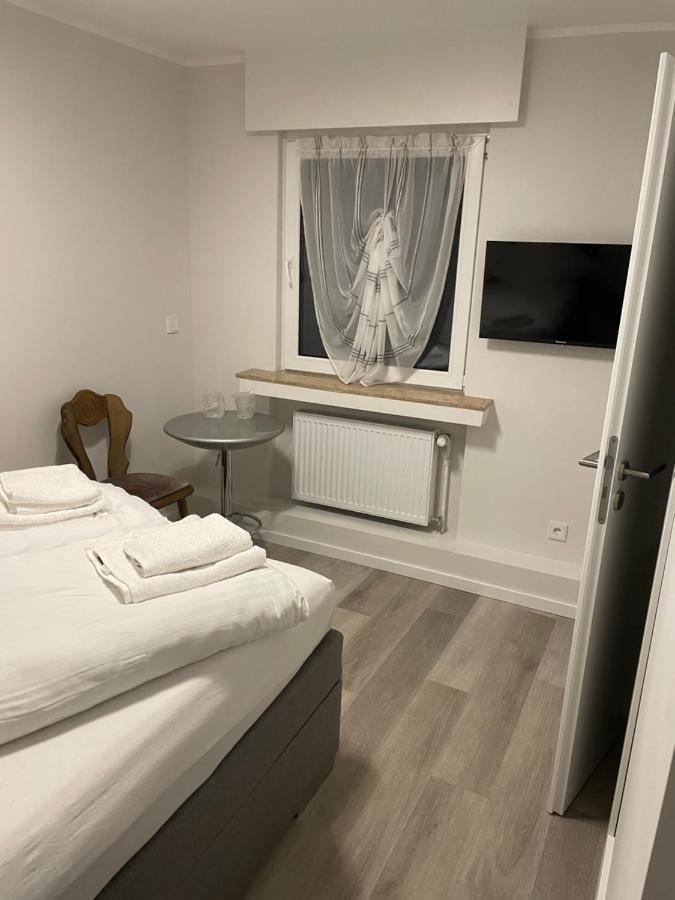 Glessener Braustube Hotel Bergheim  Buitenkant foto